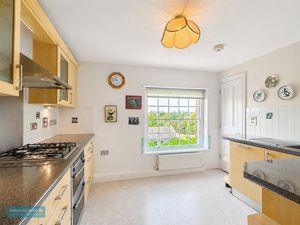 Kitchen- click for photo gallery